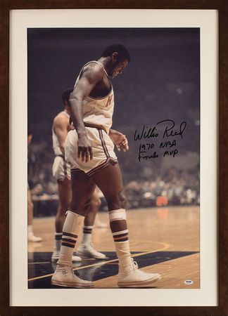 Lot #691 Basketball Hall of Famers Group Lot - Image 3