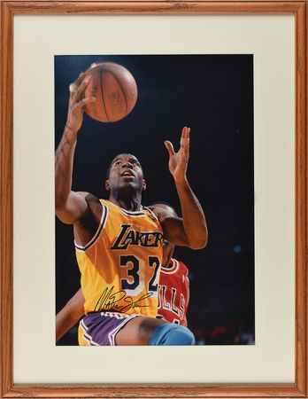 Lot #691 Basketball Hall of Famers Group Lot - Image 9