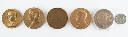 Lot #162  Presidential Medals - Image 1