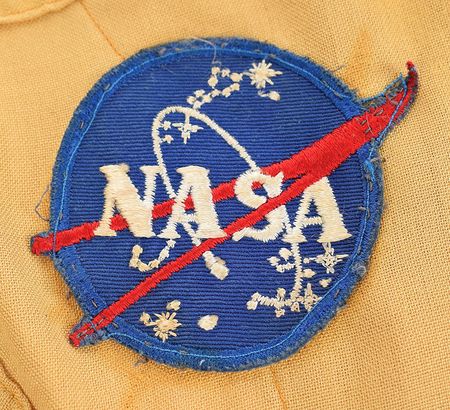 Lot #8549 Deke Slayton's Apollo-Soyuz Training Suit - Image 2