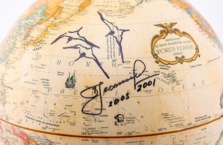 Lot #8554 Alexei Leonov Signed Globe and Photographs - Image 2