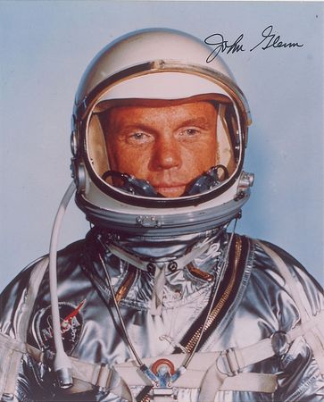 Lot #8052 John Glenn and Wally Schirra Signed Photographs - Image 2