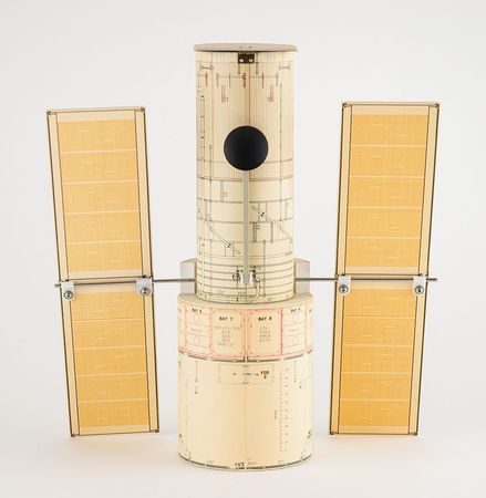 Lot #8699  Hubble Telescope Engineering Paper Model - Image 4