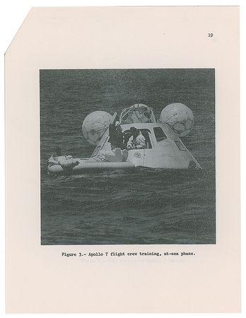 Lot #8693  Apollo and Space Shuttle Manuals - Image 4