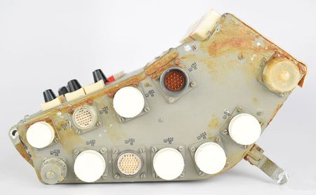 Lot #8586  Soyuz Information Display System Control Panel (Left) - Image 3