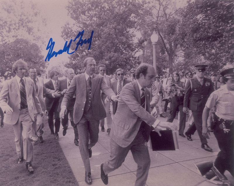 Lot 119 Gerald Ford Signed Photograph