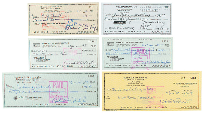 Lot 576 Astronauts Checks