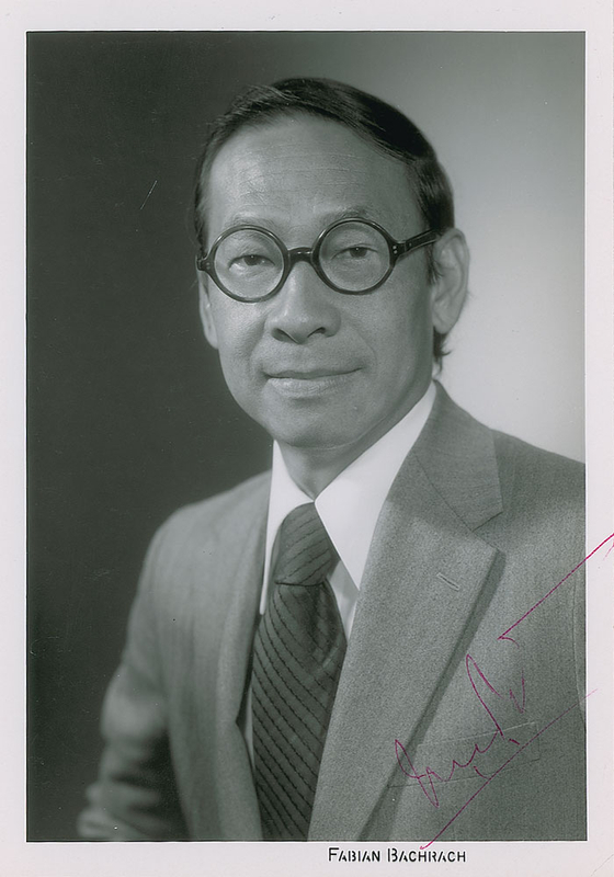 Lot 656 I. M. Pei Signed Photograph