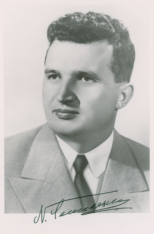 Lot 329 Nicolae Ceausescu