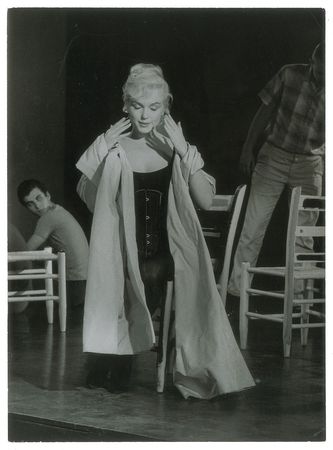 Lot #948 Marilyn Monroe - Image 1