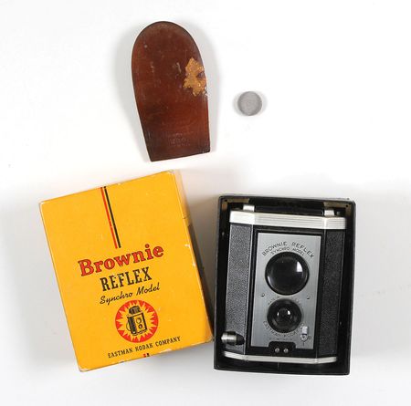 Lot #818 Collection of Greta Garbo Personal Items: Garbo?s make-up mirror and Kodak camera - Image 3