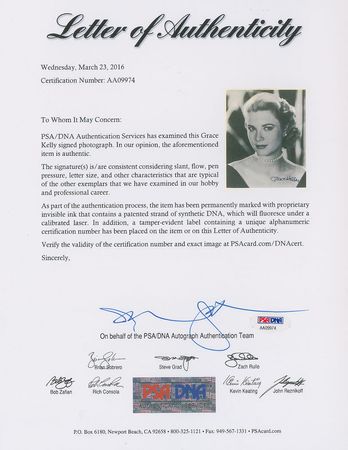 Lot #827 Grace Kelly Signed Photograph - Image 3