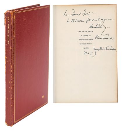 Lot #85 John and Jacqueline Kennedy: JFK’s 1962 Christmas gift to his executive staff—a limited edition copy of The White House: A Historic Guide - Image 1