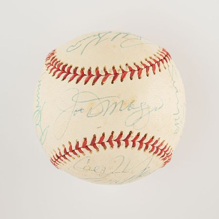 Lot #1089 Baseball Greats Baseball - Image 1