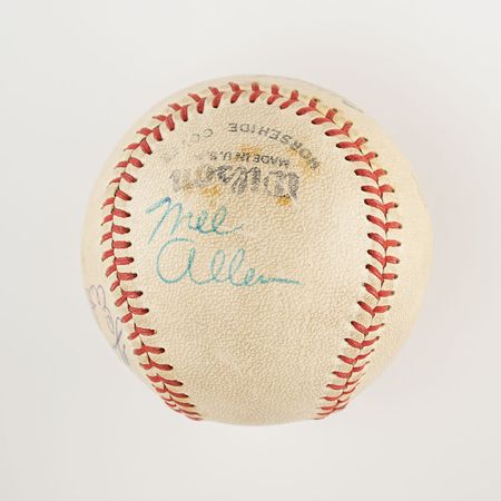 Lot #1129  NY Yankees - Image 2