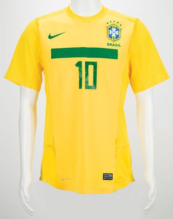 Lot #1156 Soccer: Ronaldinho Jersey - Image 1