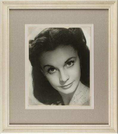 Lot #659 Gone With the Wind: Leigh, Vivien: From Leigh to Rathbone, a 'Gone With the Wind' gift between stars - Image 2