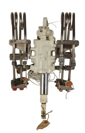 Lot #2298  Space Shuttle Main Landing Gear Uplock Actuator Engineering Prototype - Image 3