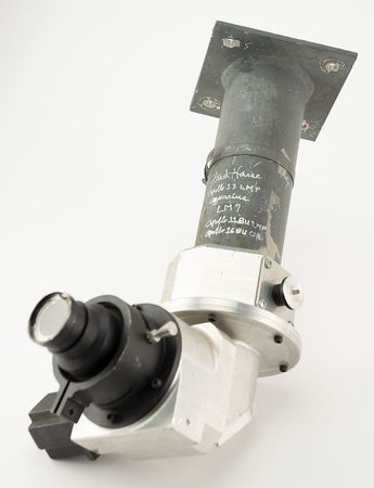 Lot #2089  Apollo 13 Alignment Optical Telescope Movie Prop - Image 4