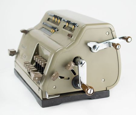 Lot #2136  Everest Z5R Pinwheel Calculator - Image 2