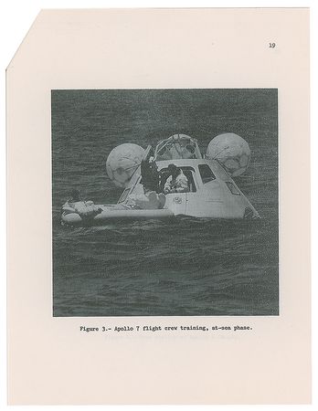 Lot #2409  Apollo and Space Shuttle Manuals - Image 4