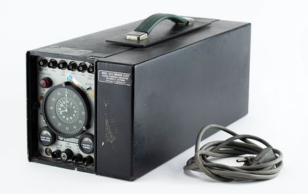 Lot #2200  NASA Rubidium Calibration Clock - Image 1