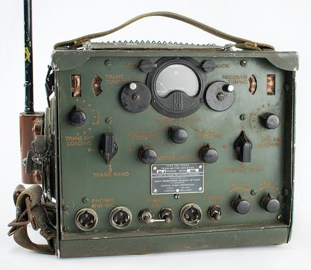 Lot #2139  WWII American TBY-4 Two-Way Radio Transmitter/Receiver - Image 2