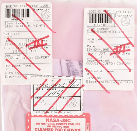 Lot #2291 Jeff Hoffman's STS-61 Flown Comfort Gloves - Image 7