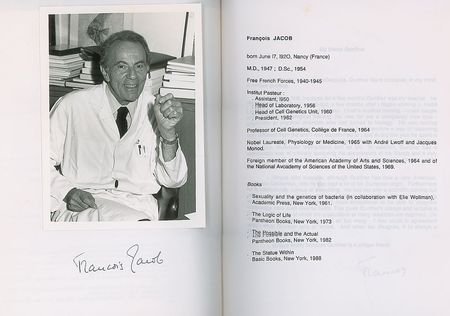 Lot #2030 Gunther Stent Archive - Image 5