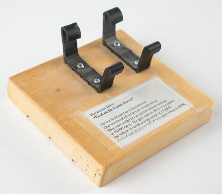 Lot #2201  Lunar Rover Harmonic Drive Unit - Image 8