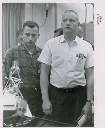 Lot #2186  Gemini Original Vintage NASA and Press Photograph Archive - Image 5