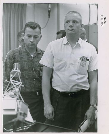 Lot #2186  Gemini Original Vintage NASA and Press Photograph Archive - Image 8