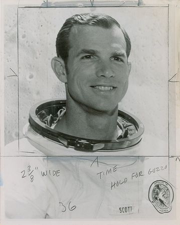 Lot #2208  Apollo Program and Space Shuttle Original Vintage NASA and Press Photograph Archive - Image 5