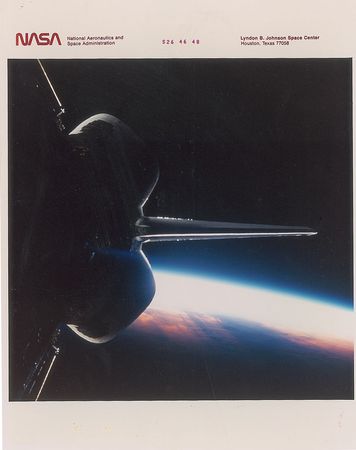 Lot #2208  Apollo Program and Space Shuttle Original Vintage NASA and Press Photograph Archive - Image 10