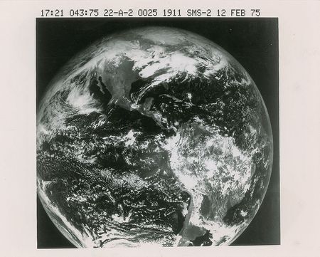 Lot #2208  Apollo Program and Space Shuttle Original Vintage NASA and Press Photograph Archive - Image 13