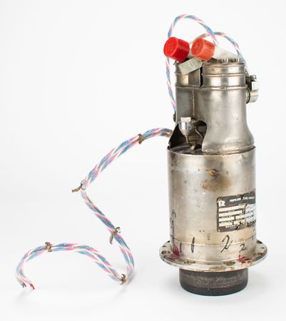 Lot #2195  Apollo Command Module SE-8 Rocket Engine - Image 1