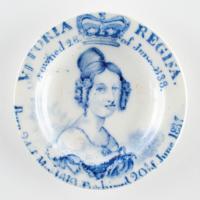 Lot #337  Queen Victoria - Image 4