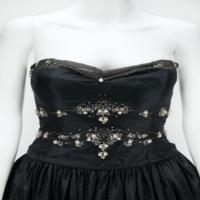 Lot #842 Jennifer Lopez: Worn on stage by J. Lo at the 1999 Oscars - Image 4