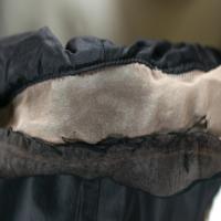 Lot #842 Jennifer Lopez: Worn on stage by J. Lo at the 1999 Oscars - Image 8