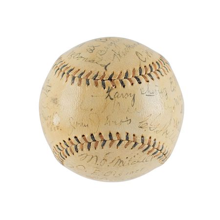 Lot #4029  Chicago Cubs 1913 Team-Signed Baseball - Image 1