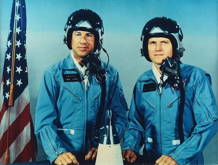 Lot #557 James Lovell - Image 3