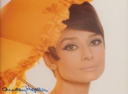 Lot #907 Audrey Hepburn Signed Photograph - Image 1