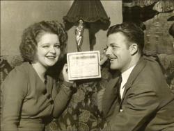 Lot #890 Clara Bow 'It' Lamp Lamp - Image 5