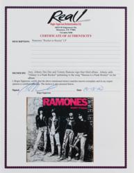 Lot #856 The Ramones Album - Image 5