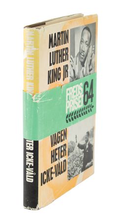 Lot #194 Martin Luther King, Jr: Beautifully signed Swedish translation of Dr. King's Strength to Love - Image 3