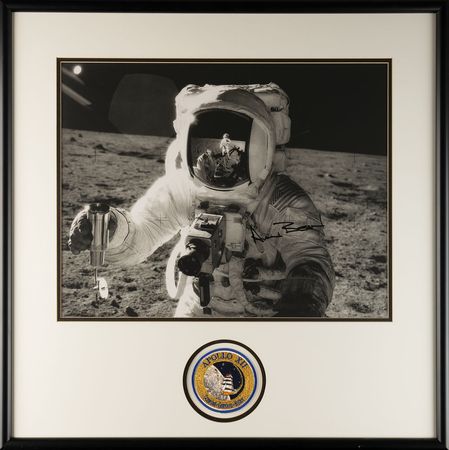 Lot #411 Alan Bean Signed Photograph - Image 2