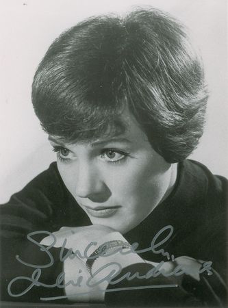Lot #731 Julie Andrews Signed Photographs - Image 2