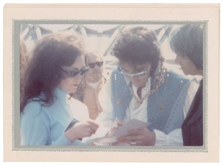 Lot #584 Elvis Presley Signature - Image 2