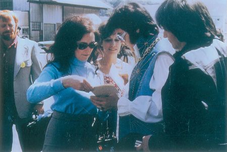 Lot #584 Elvis Presley Signature - Image 3