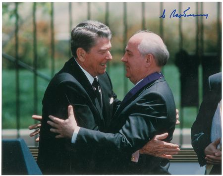 Lot #268 Mikhail Gorbachev Signed Photograph - Image 1
